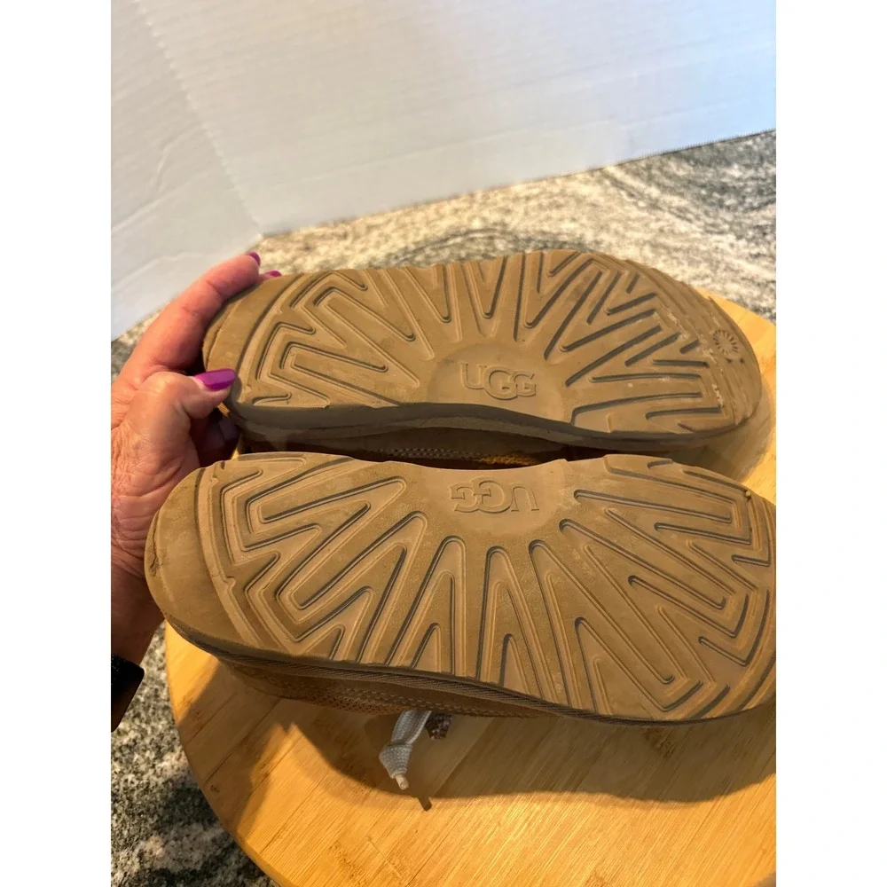 UGG Kids Lowmel Chestnut Suede Sneakers Tan 1166490K Size 6Y